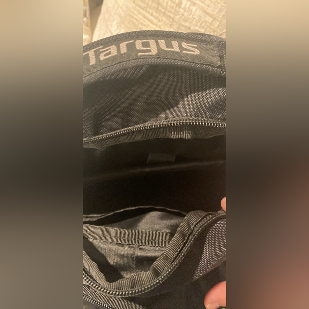 Targus Backpack - image 4